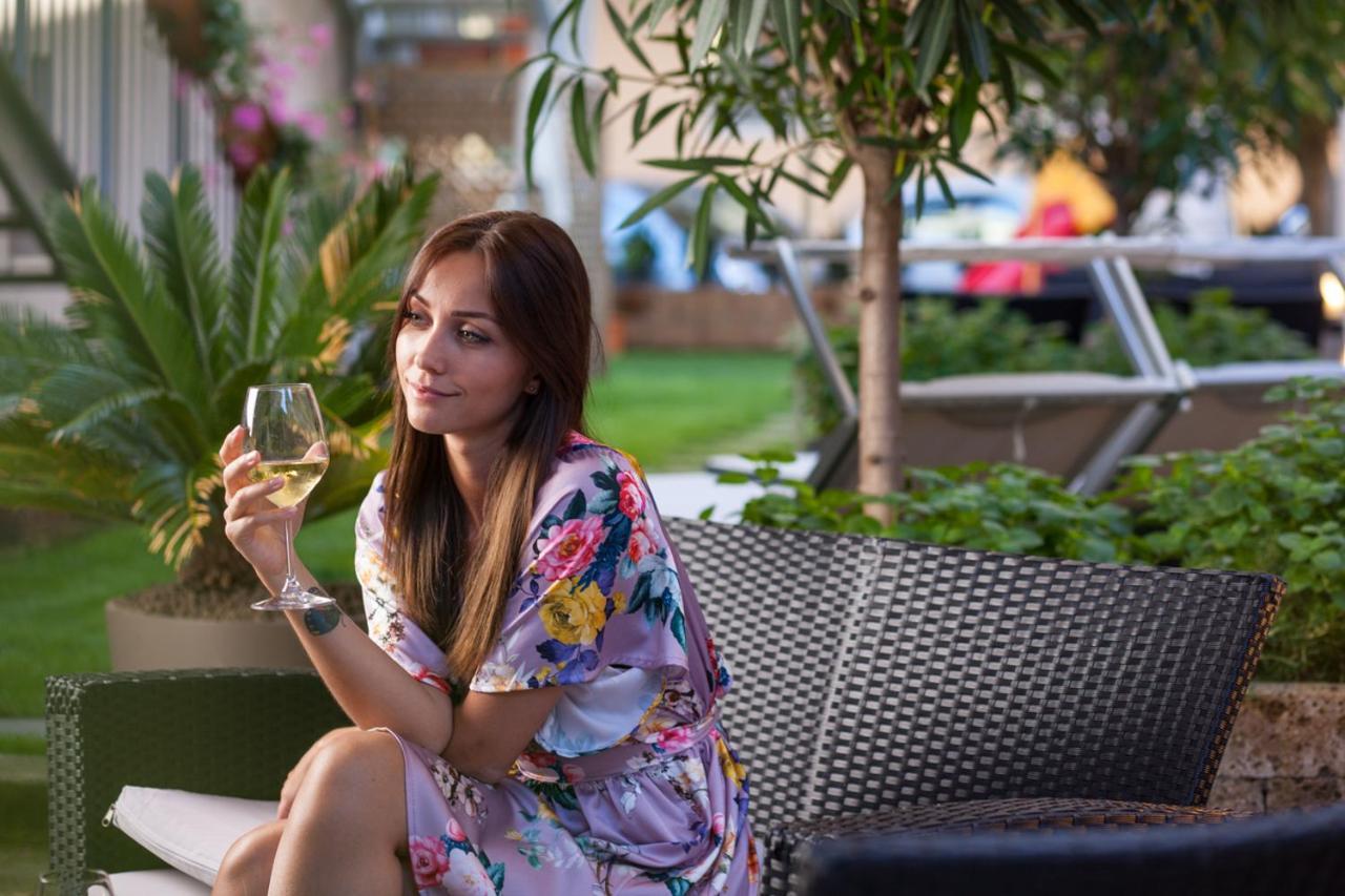 Hotel Gioia Rimini Ngoại thất bức ảnh